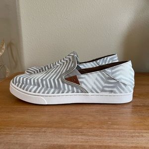 New Women’s Olukai pehuea pa’i slip on sneaker